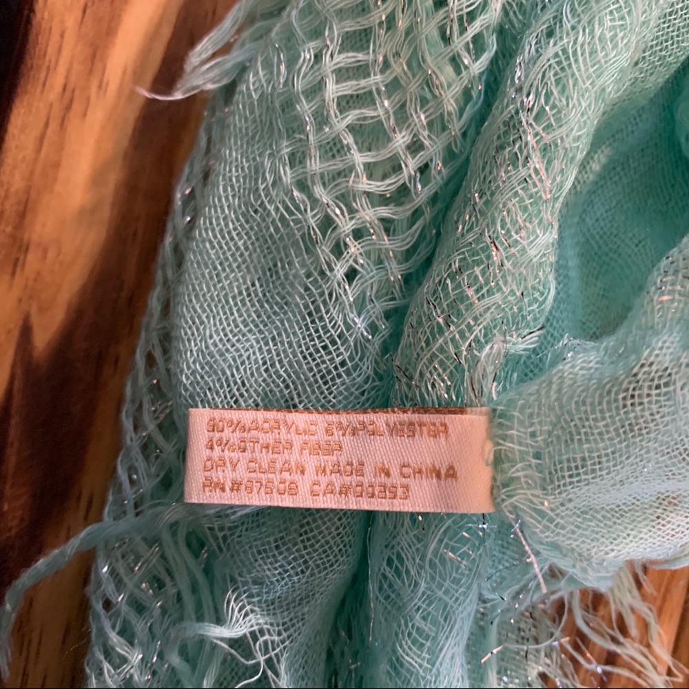 Collection Eighteen Light Green Shawl - Picture 4 of 4